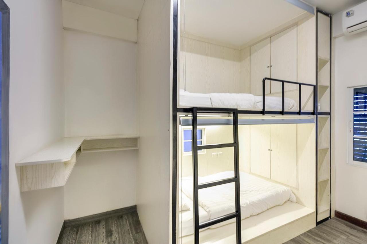S7 Hostel Bangkok Exterior photo