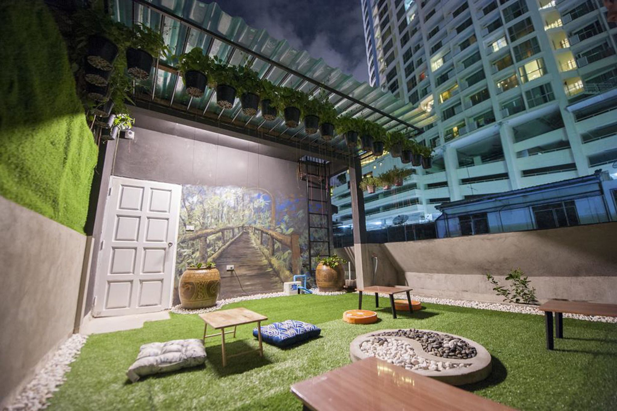 S7 Hostel Bangkok Exterior photo